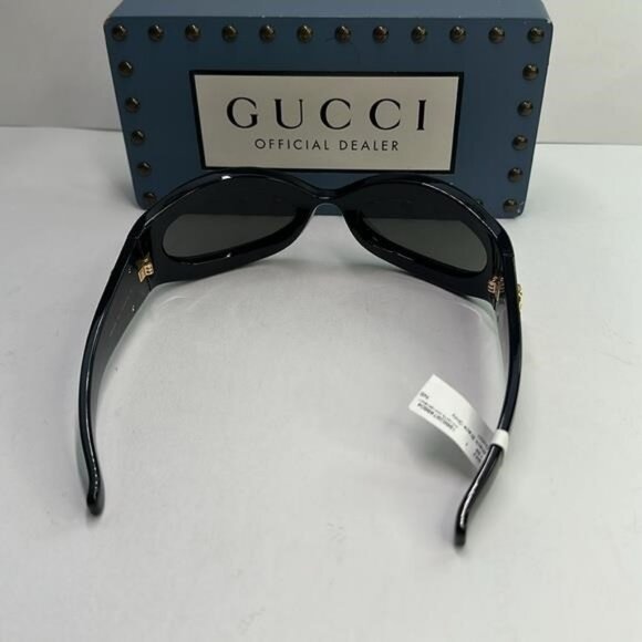 New Authentic GUCCI GG1247s 001 Black/Gold Oval sunglasses